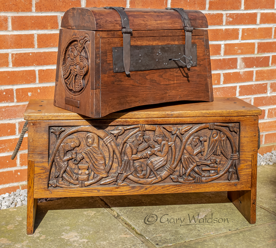 Hárbarðr/Hrafn Casket & Wayland Kista - Image copyrighted © Gary Waidson. All rights reserved.